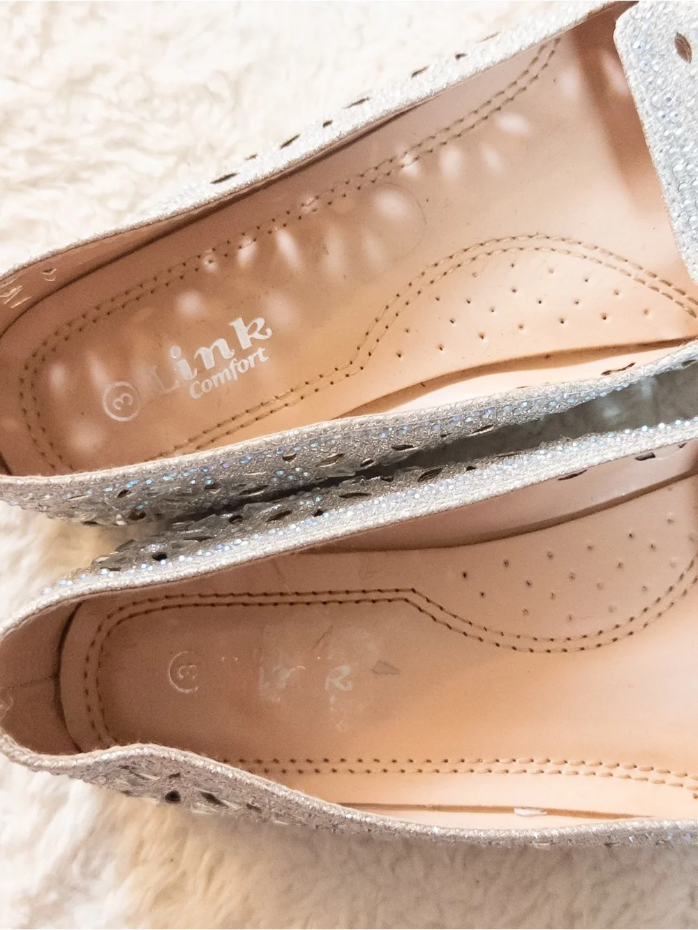 Link Comfort Kids Sparkly Silver Cutout Flats Size 3